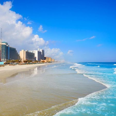 Newly Renovated Oceanfront Studio W/ Balcony - Daytona Beach 아파트 외부 사진