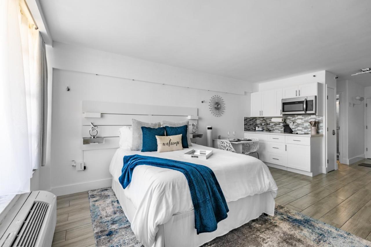 Newly Renovated Oceanfront Studio W/ Balcony - Daytona Beach 아파트 외부 사진