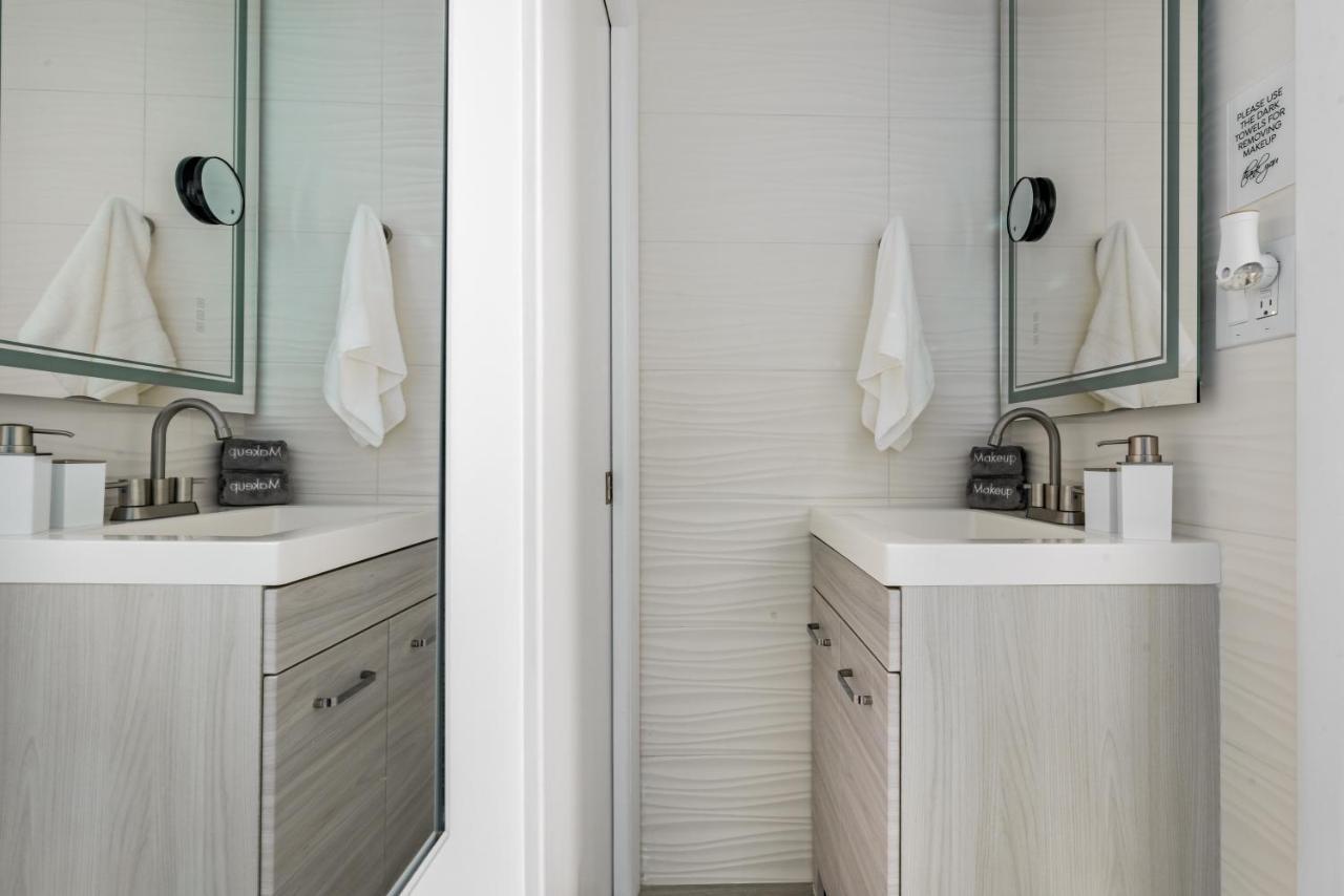 Newly Renovated Oceanfront Studio W/ Balcony - Daytona Beach 아파트 외부 사진