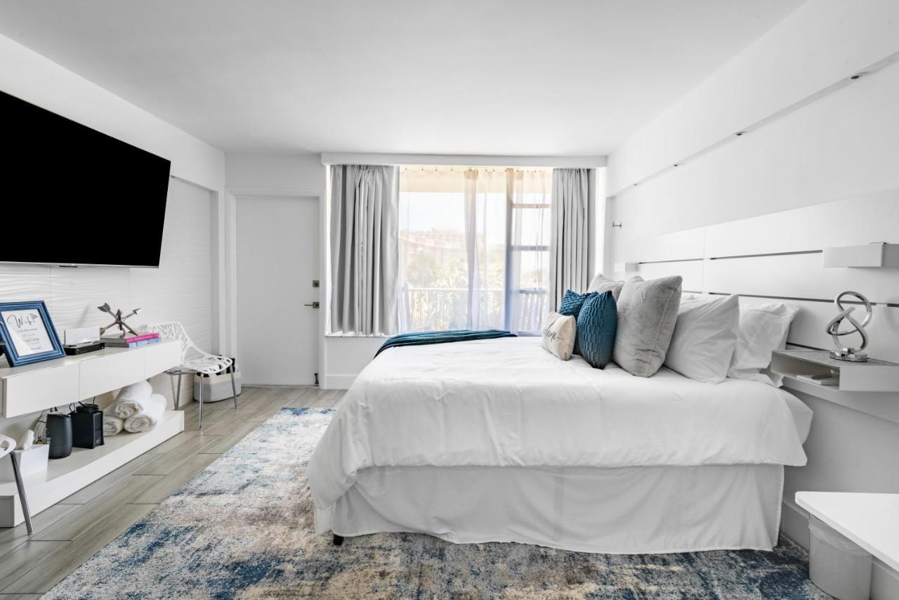 Newly Renovated Oceanfront Studio W/ Balcony - Daytona Beach 아파트 외부 사진